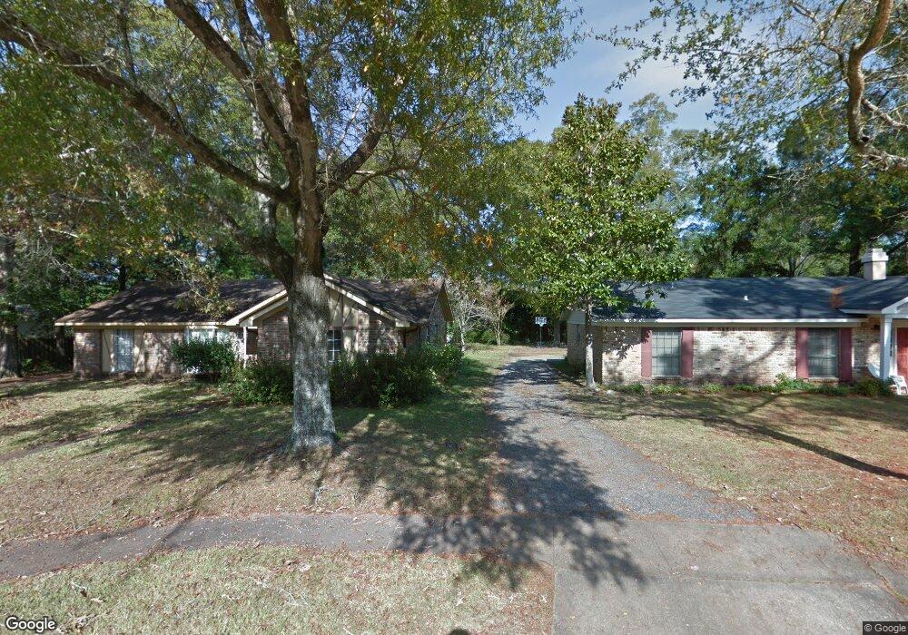 3970 Hillcrest Ln W, Mobile, AL 36693 - photo 1