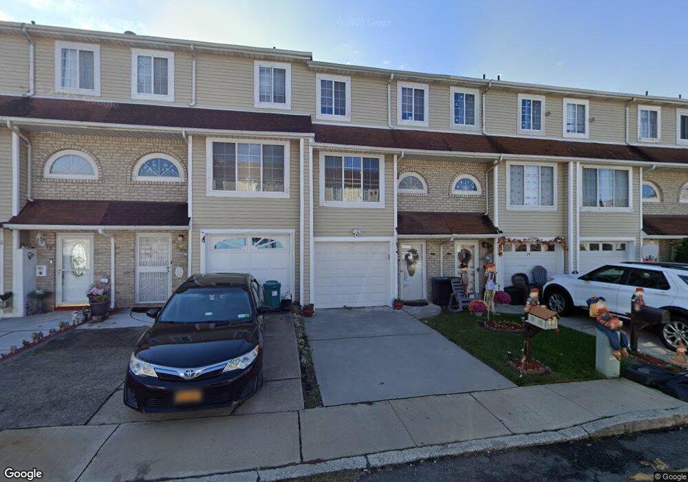 22 Benjamin Dr unit 1, Staten Island, NY 10303 - photo 1