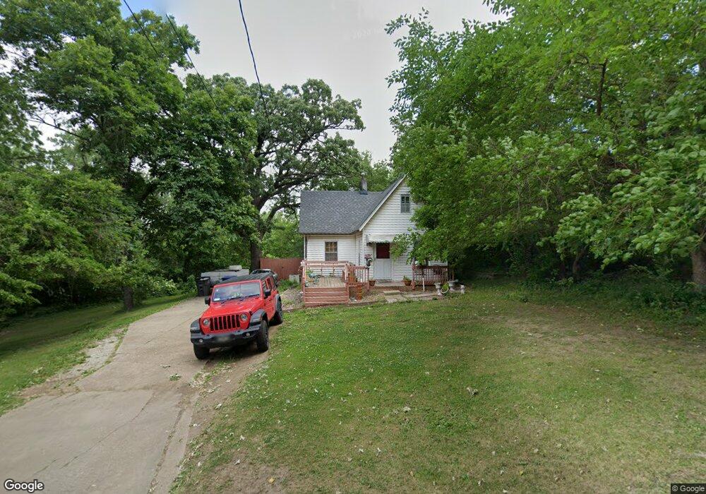 224 E Creston Ave, Des Moines, IA 50315 - photo 1