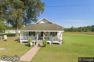 201 Roberson St, Surrency, GA 31563