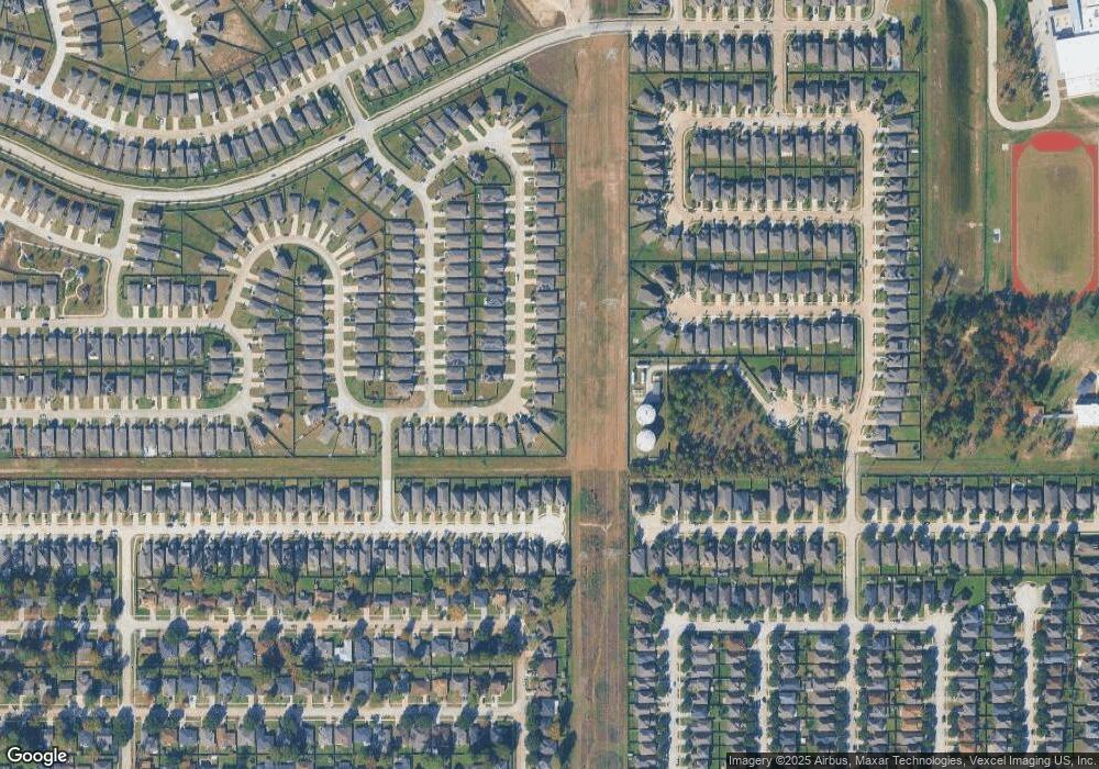 15210 Crescent Brookfield Dr, Humble, TX 77396 - photo 1