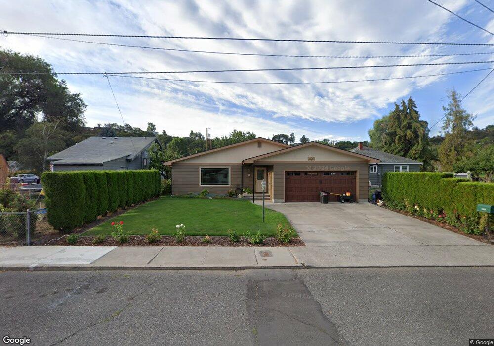 1320 E 13th St, the Dalles, OR 97058 - photo 1