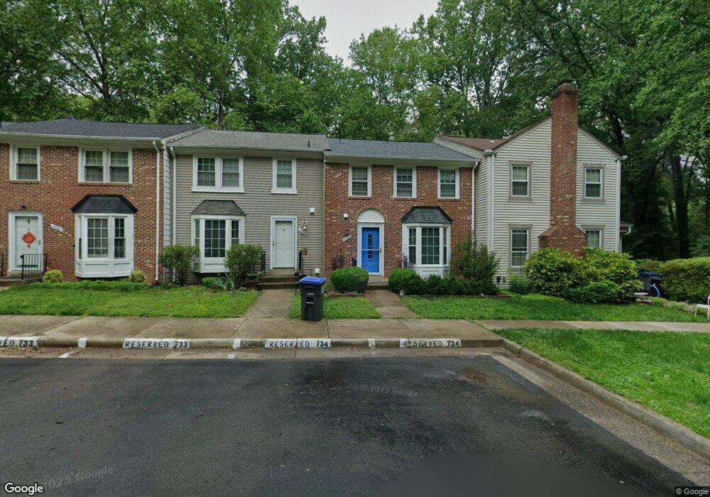 10104 Walnut Wood Ct, Burke, VA 22015 - photo 1