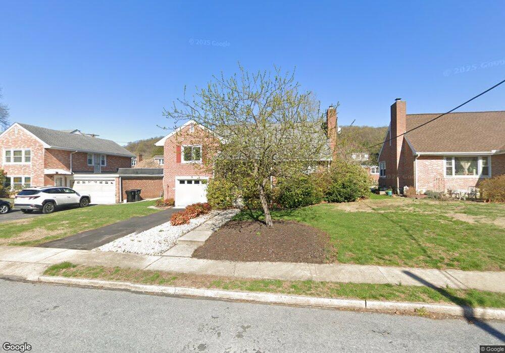 918 Penndale Ave, Reading, PA 19606 - photo 1