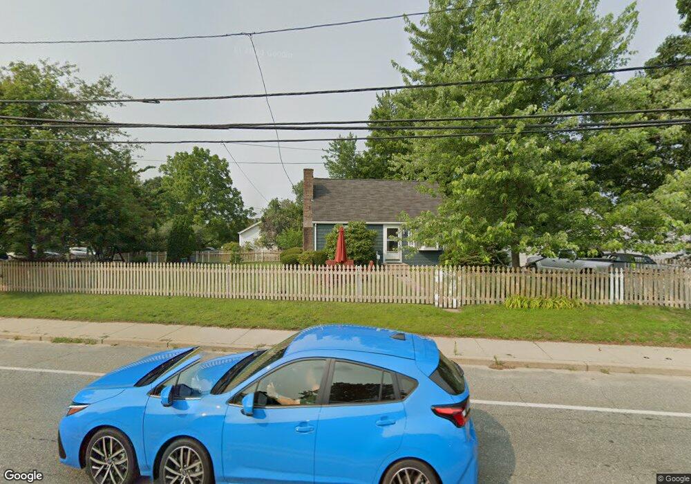 209 Strawberry Field Rd, Warwick, RI 02886 - photo 1