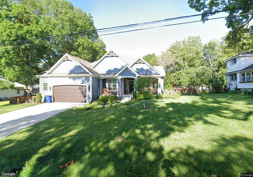 5949 Monrovia St, Shawnee, KS 66216 - photo 1