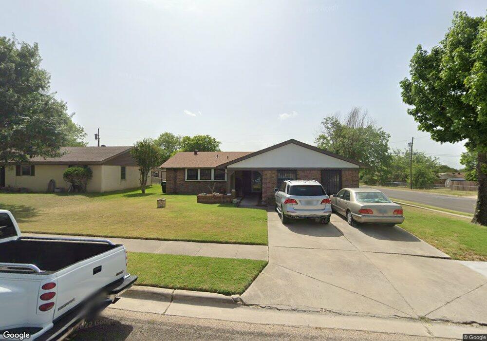 1914 Dennis St, Copperas Cove, TX 76522 - photo 1