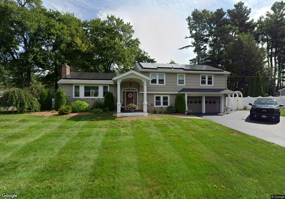 231 Marked Tree Rd, Holliston, MA 01746 - photo 1