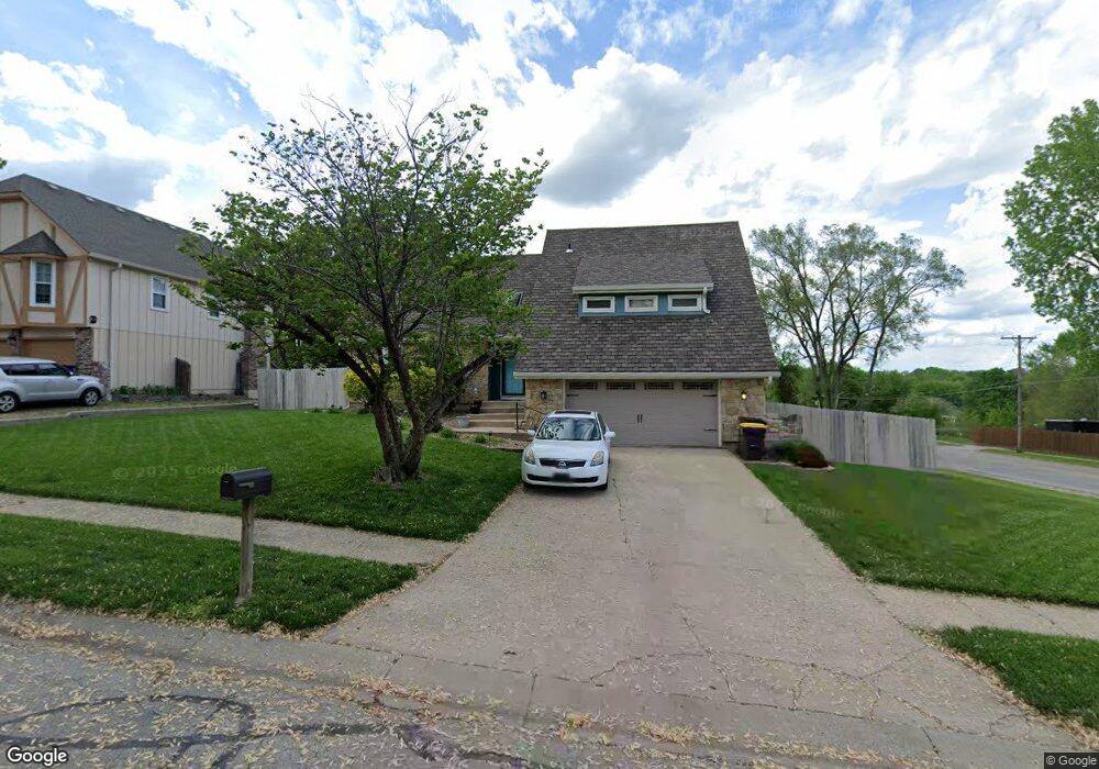 10300 W 49th Place, Shawnee, KS 66203 - photo 1