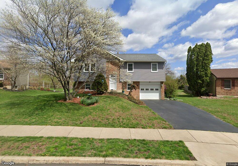 125 Nicol Dr, Reading, PA 19606 - photo 1