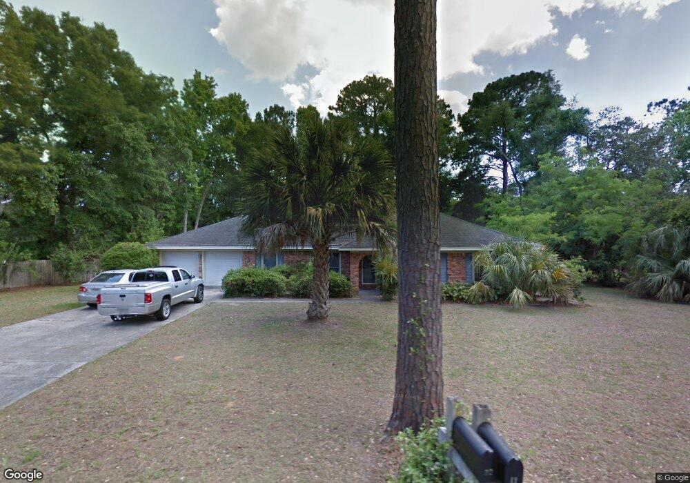 19 River Oaks Rd, Savannah, GA 31410 - photo 1