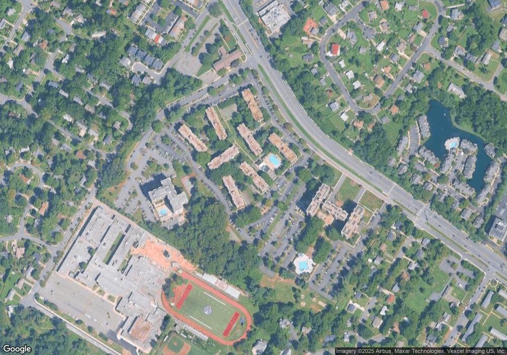 6139 Leesburg Pike unit 306, Baileys Crossroads, VA 22041 - photo 1