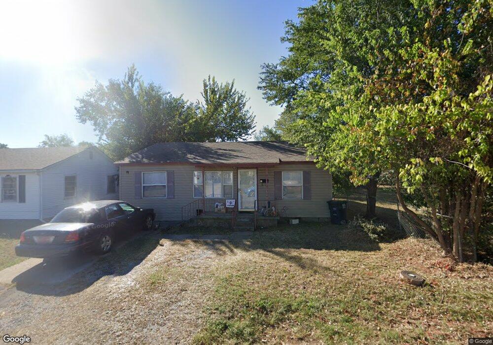 25 W Pulaski St, Shawnee, OK 74804 - photo 1