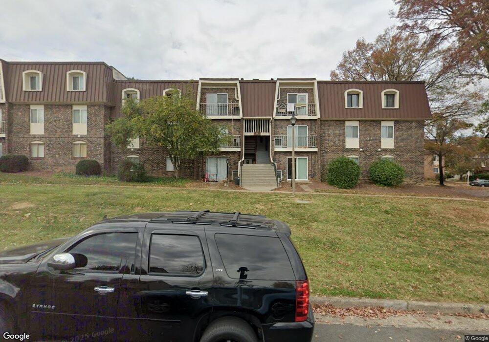 141 N Emory Dr unit 12, Sterling, VA 20164 - photo 1