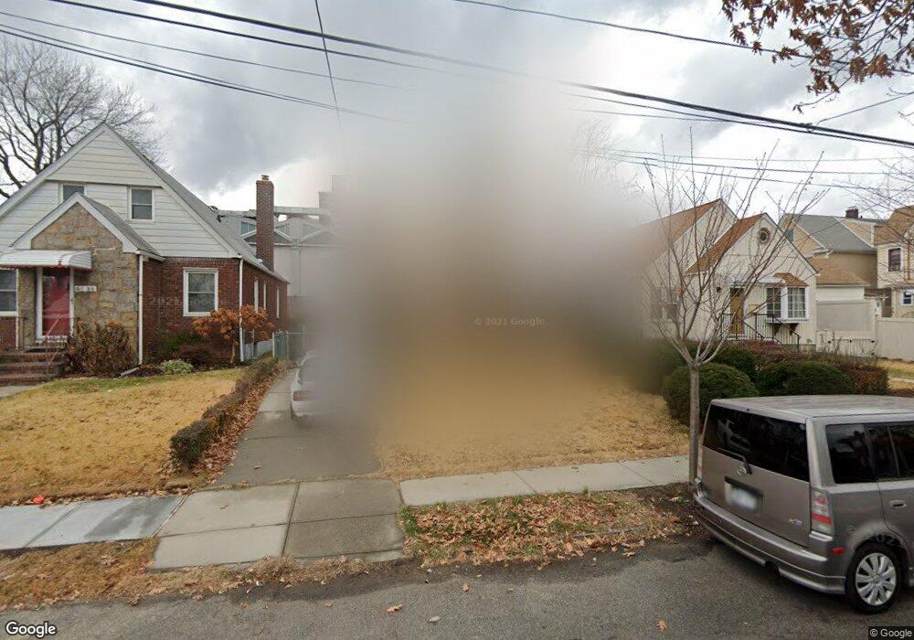 6516 165th St, Fresh Meadows, NY 11365 - photo 1