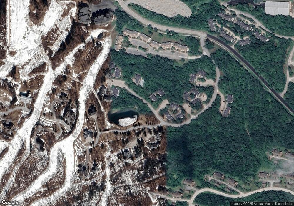 E-8 Slopeside unit E-8, Stratton, VT 05155 - photo 1