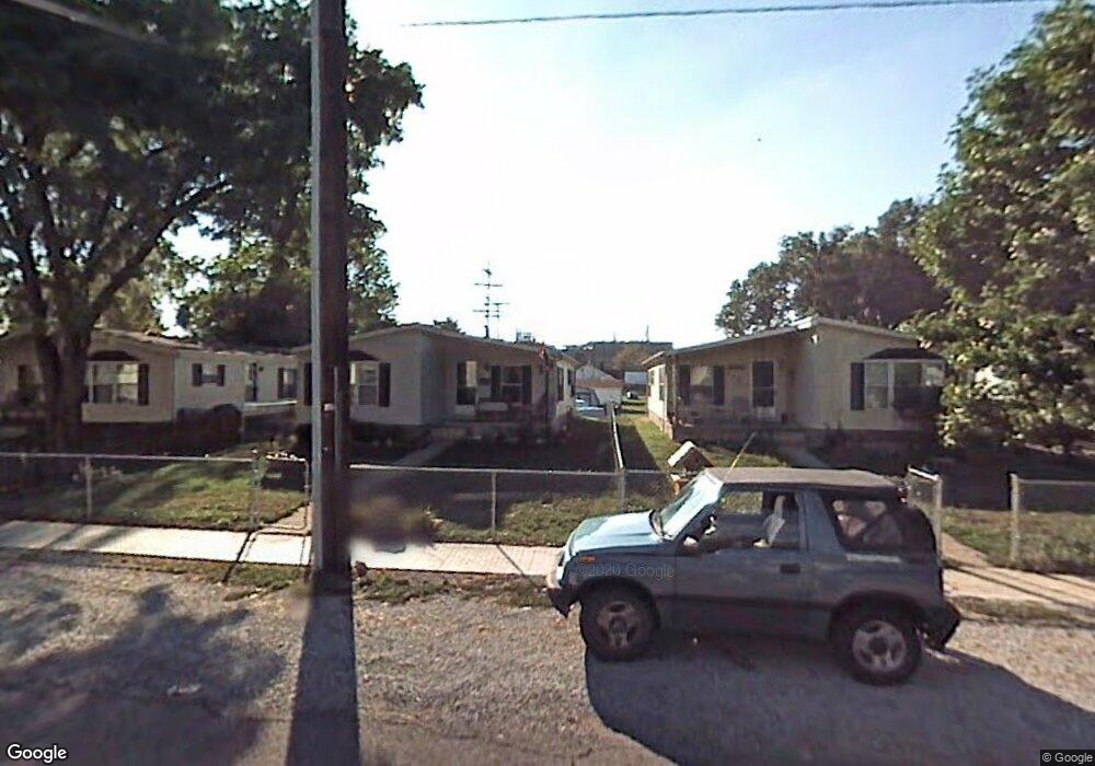 352 N Mapleton St, Columbus, IN 47201 - photo 1