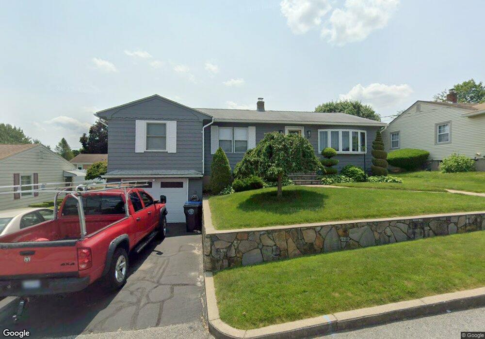 10 Salem Ave, Cranston, RI 02920 - photo 1