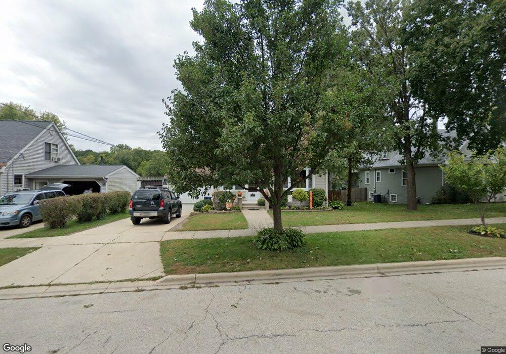 432 S River Rd, Algonquin, IL 60102 - photo 1