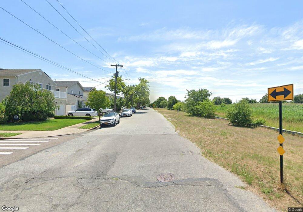 15552 78th St, Howard Beach, NY 11414 - photo 1