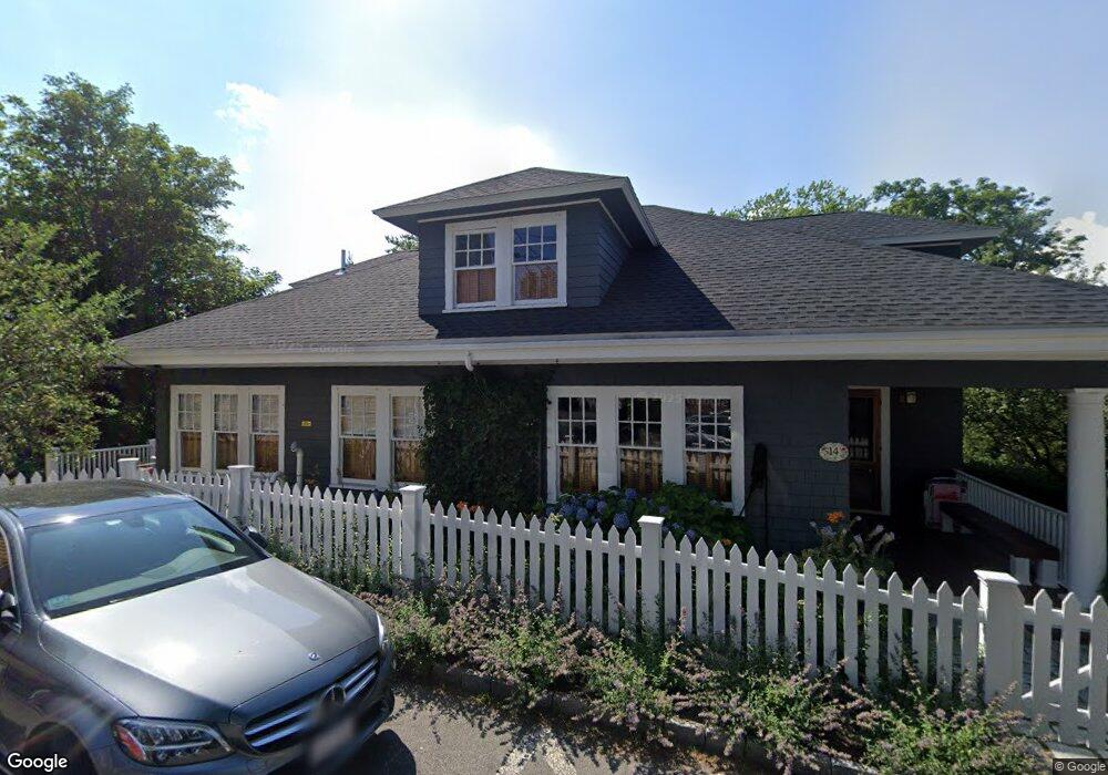 14 Merritt St, Marblehead, MA 01945 - photo 1