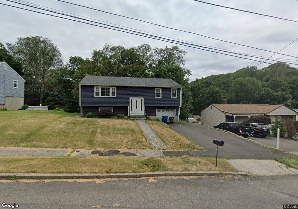 104 Roosevelt Street Extension, New Haven, CT 06513 - photo 1