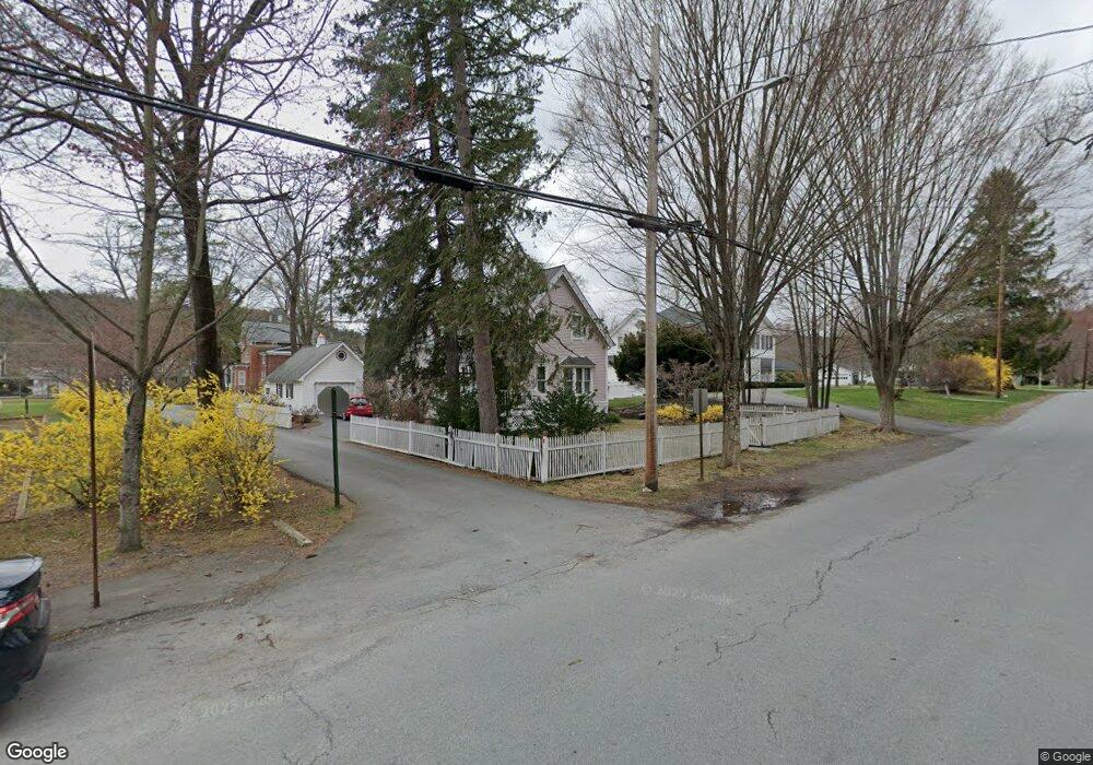 304 Raspberry Alley, Milford, PA 18337 - photo 1