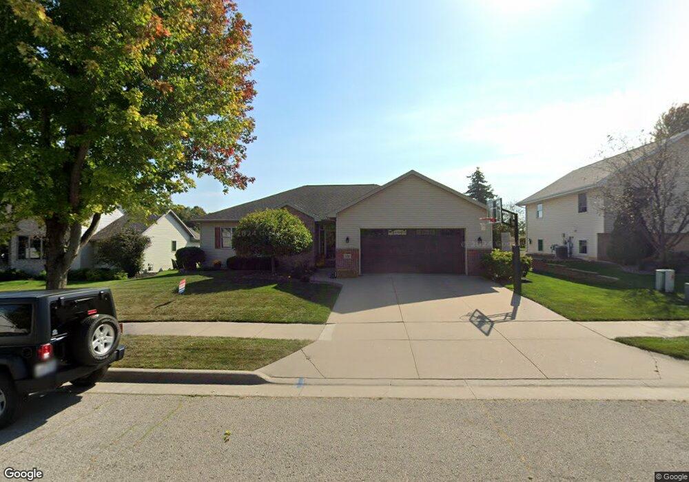 128 Hidden Ridges Cir, Combined Locks, WI 54113 - photo 1