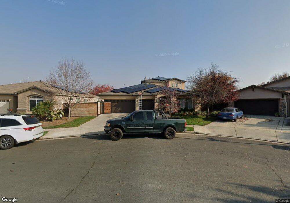 3042 N Douglas Ave, Fresno, CA 93727 - photo 1