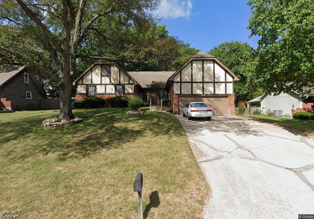 5140 Stearns St, Shawnee, KS 66203 - photo 1