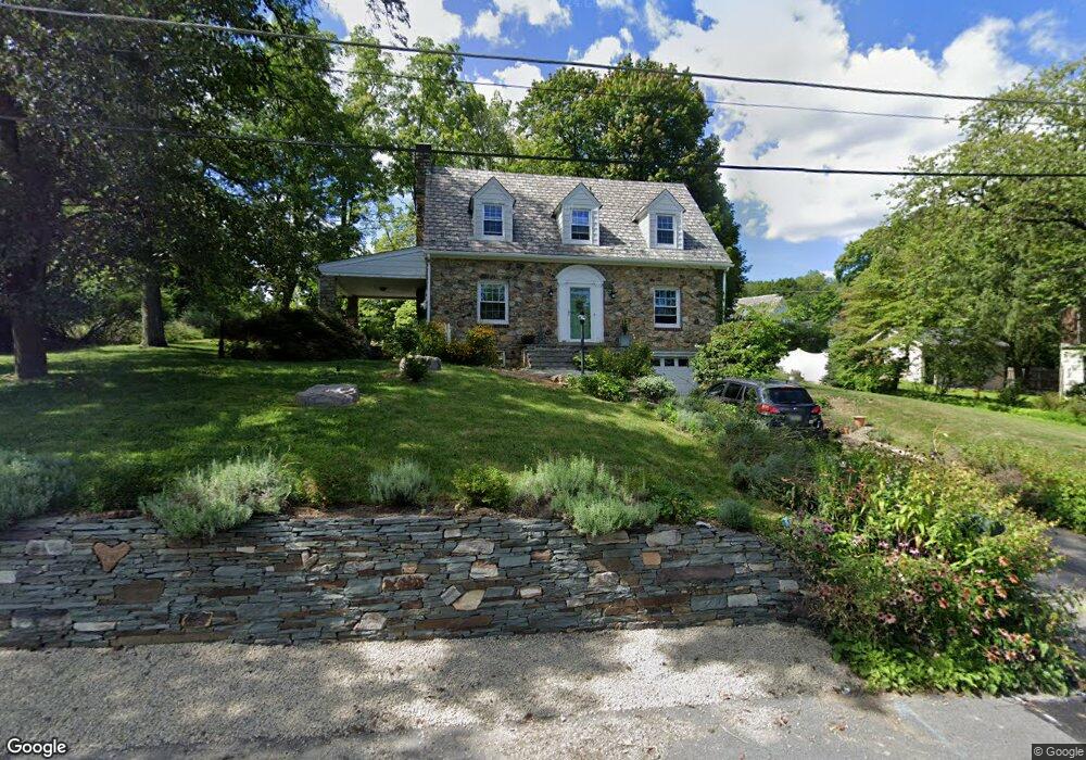 911 W Fairfield Ave, Easton, PA 18040 - photo 1