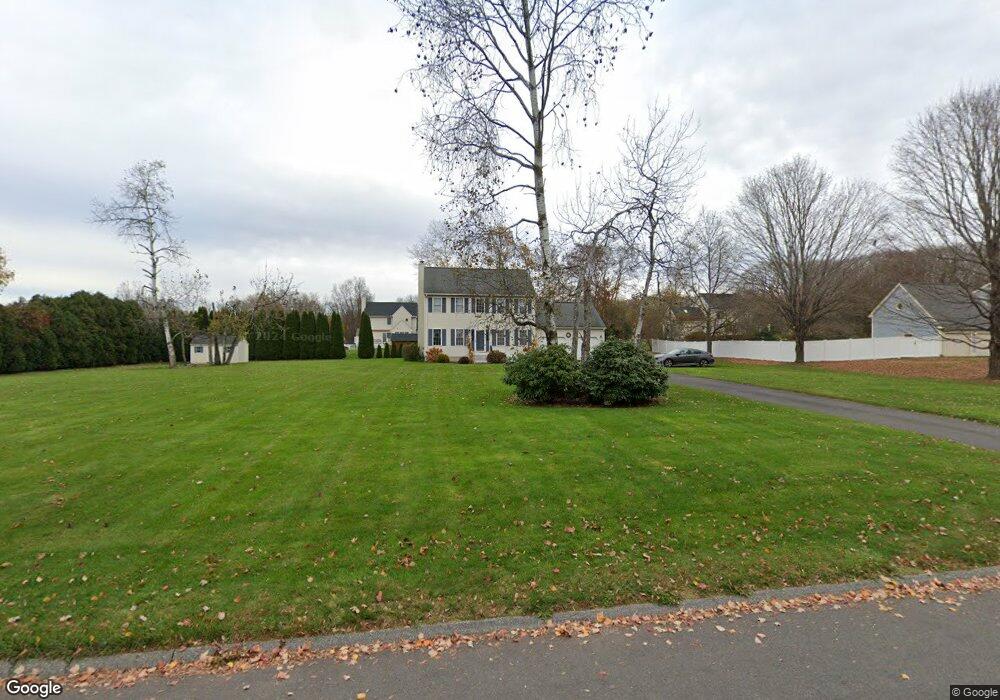 4 Lindsay Ln, Broad Brook, CT 06016 - photo 1