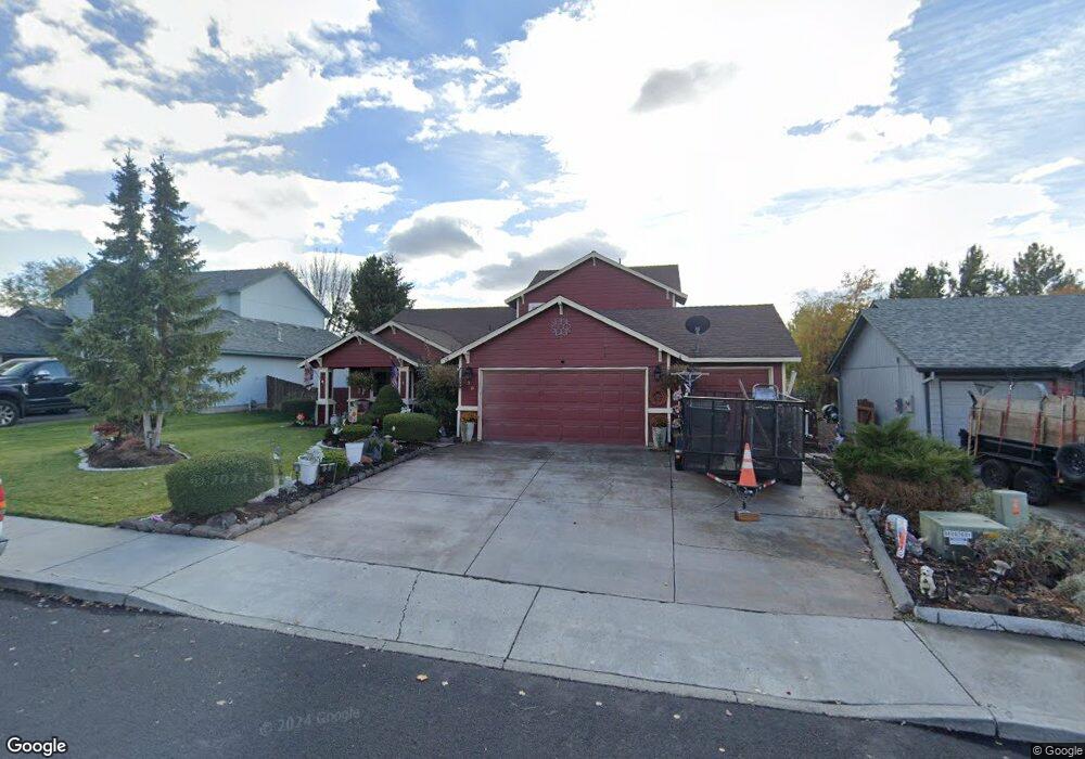 830 NW Poplar Place, Redmond, OR 97756 - photo 1