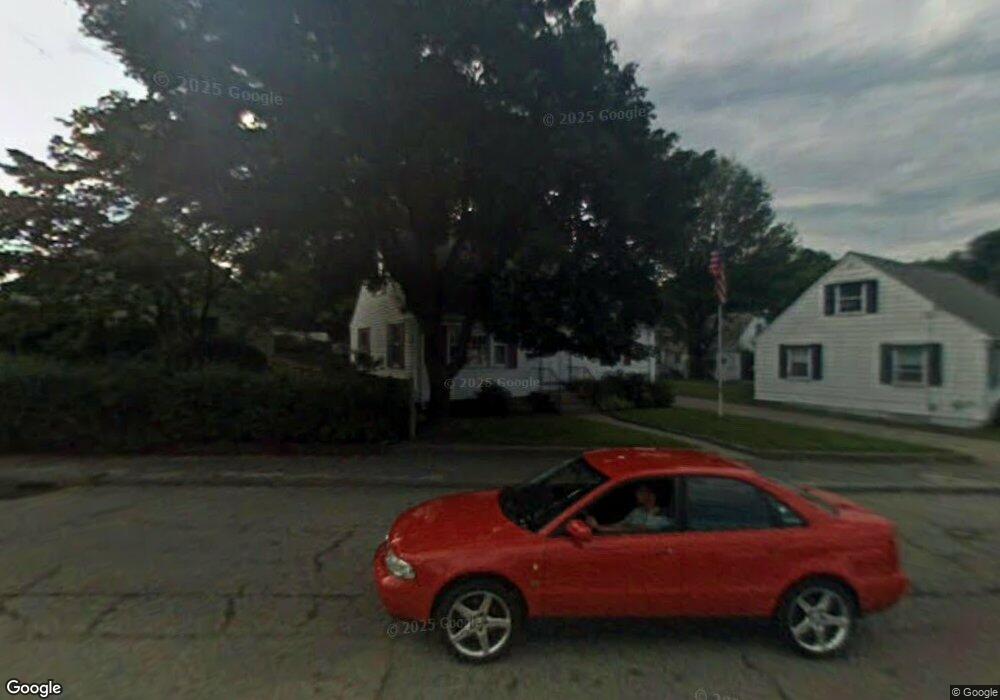 318 Phenix Ave, Cranston, RI 02920 - photo 1