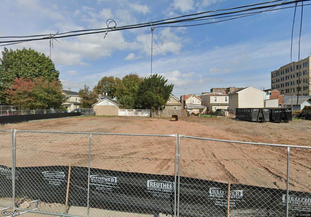 581 Morrow St, Orange, NJ 07050 - photo 1