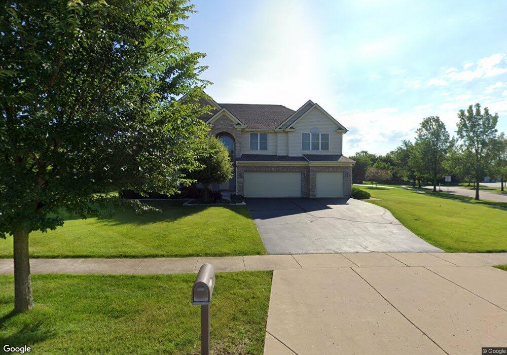 961 Grayhawk Dr unit II, Algonquin, IL 60102 - photo 1