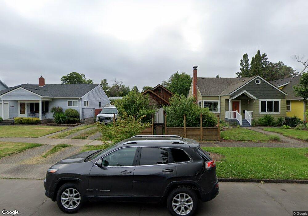 1130 15th St NE, Salem, OR 97301 - photo 1