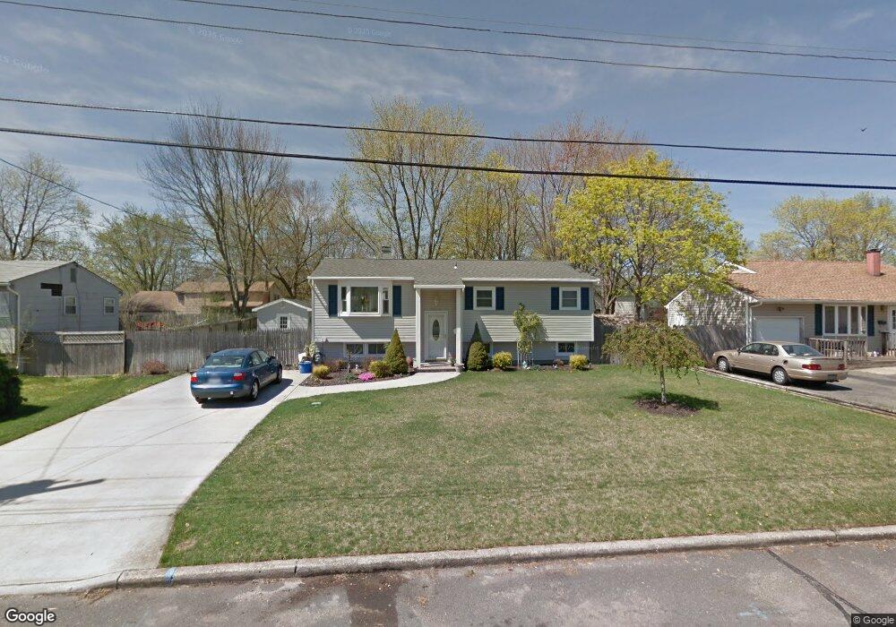 3008 Falcon Ave, Medford, NY 11763 - photo 1