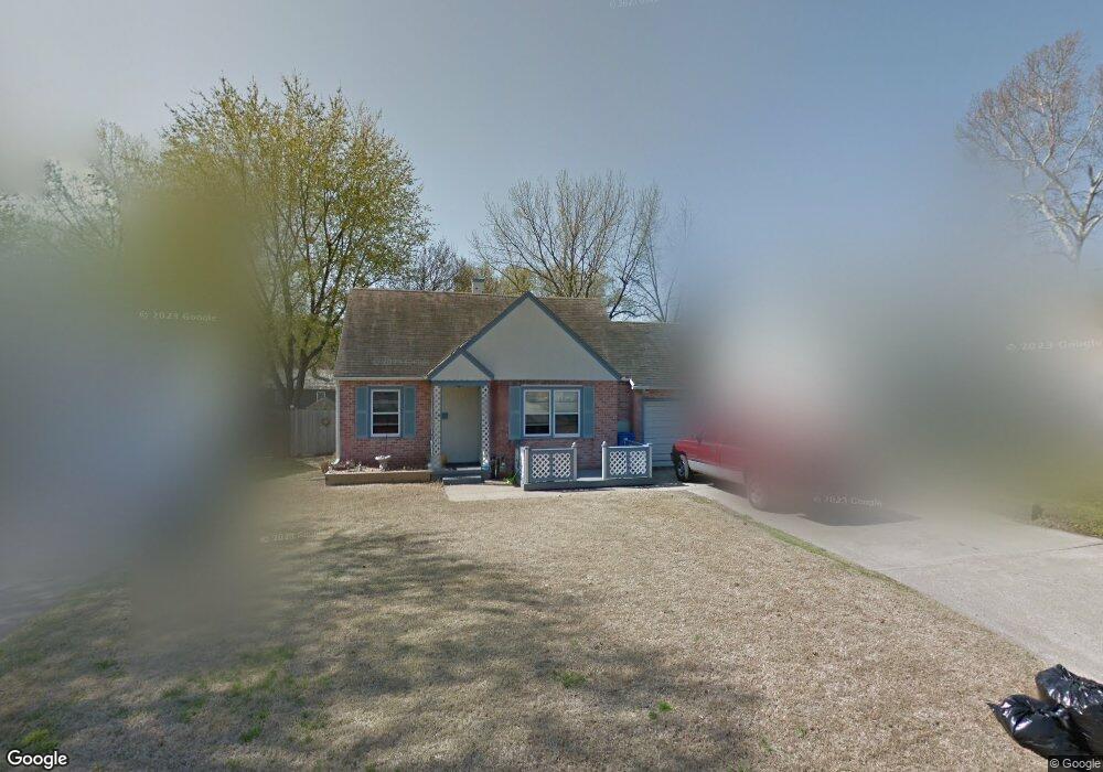 3731 SW Sena Dr, Topeka, KS 66604 - photo 1