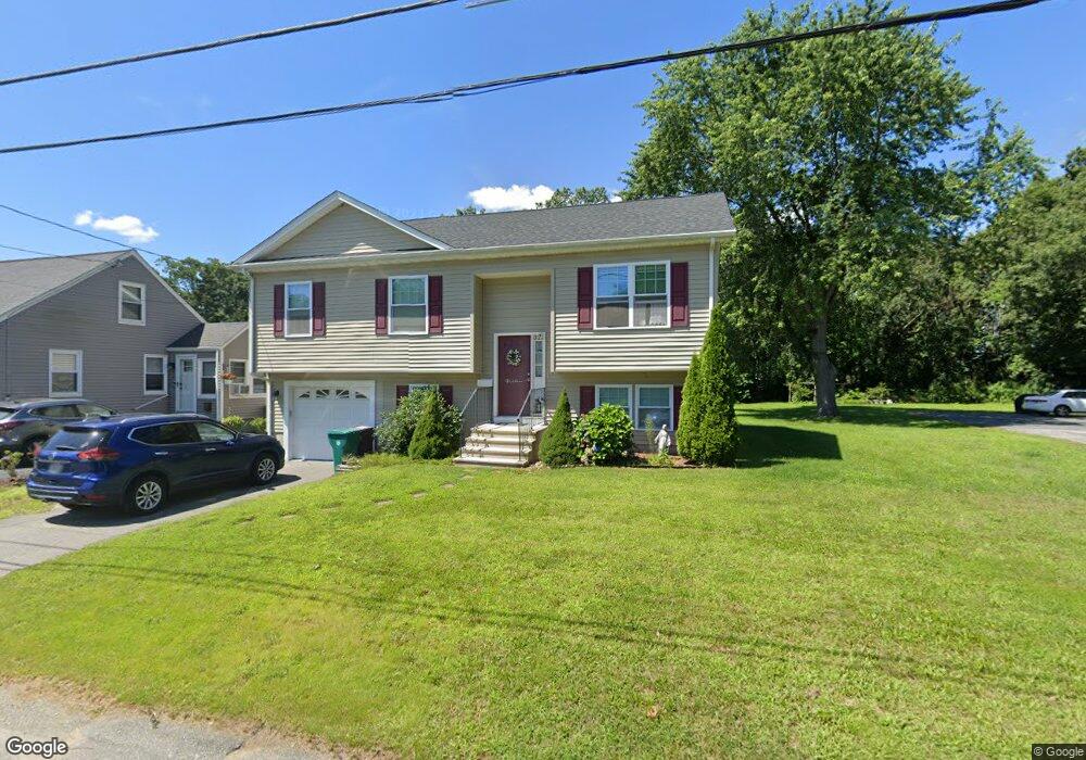 325 Lucille St, Woonsocket, RI 02895 - photo 1