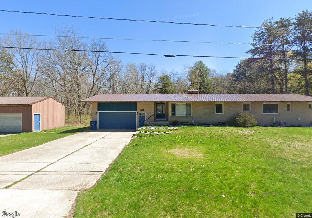 4907 Solomon Rd, Midland, MI 48640 - photo 1