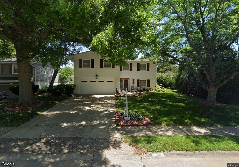 3231 Kenwood Ave, Davenport, IA 52807 - photo 1