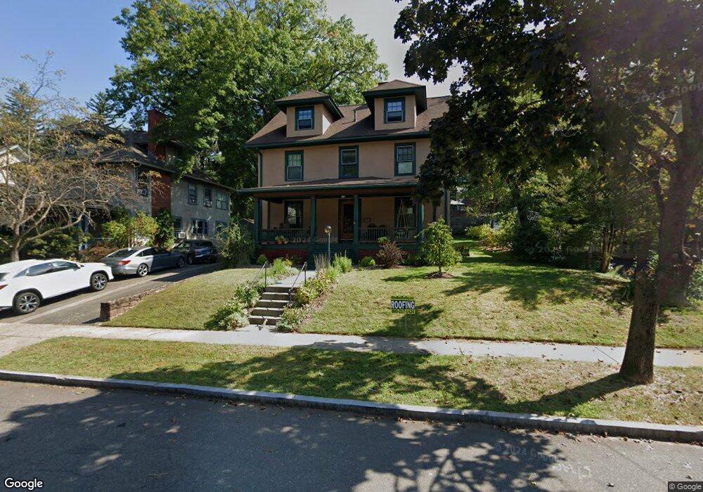 20 Vanderbilt Rd, West Hartford, CT 06119 - photo 1