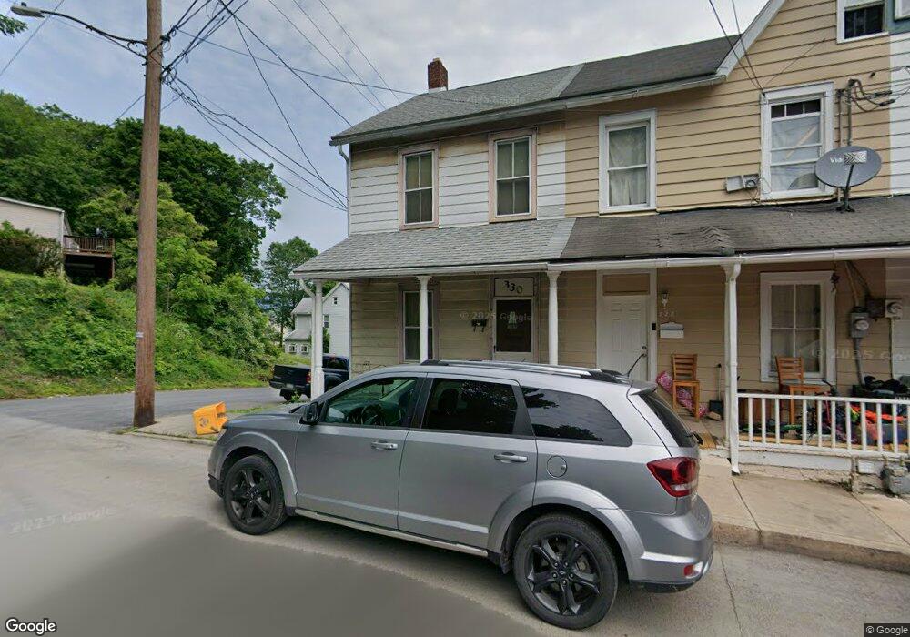 330 Kern St, Slatington, PA 18080 - photo 1