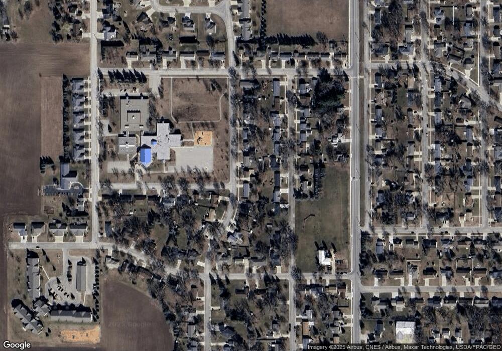 2105 14th St SW, Austin, MN 55912 - photo 1