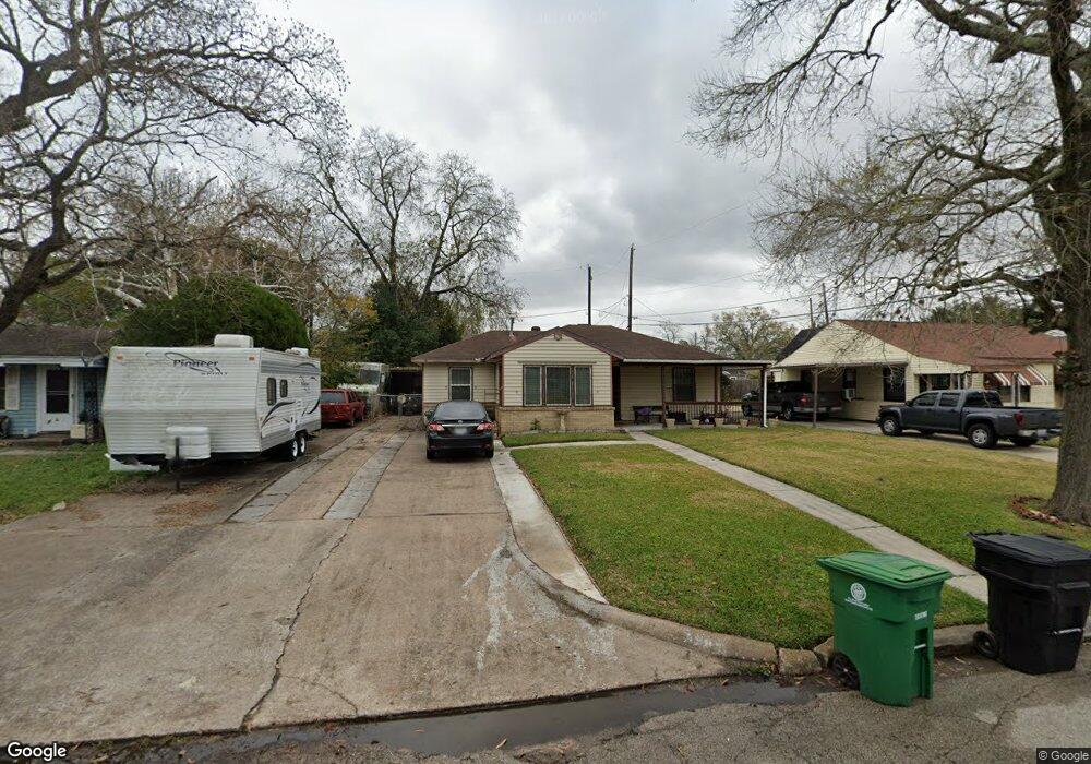 5903 Cottonwood St, Houston, TX 77087 - photo 1
