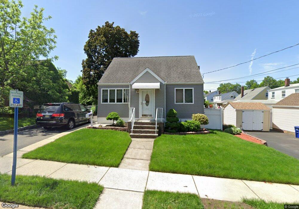 210 Baldwin Ave, Hasbrouck Heights, NJ 07604 - photo 1