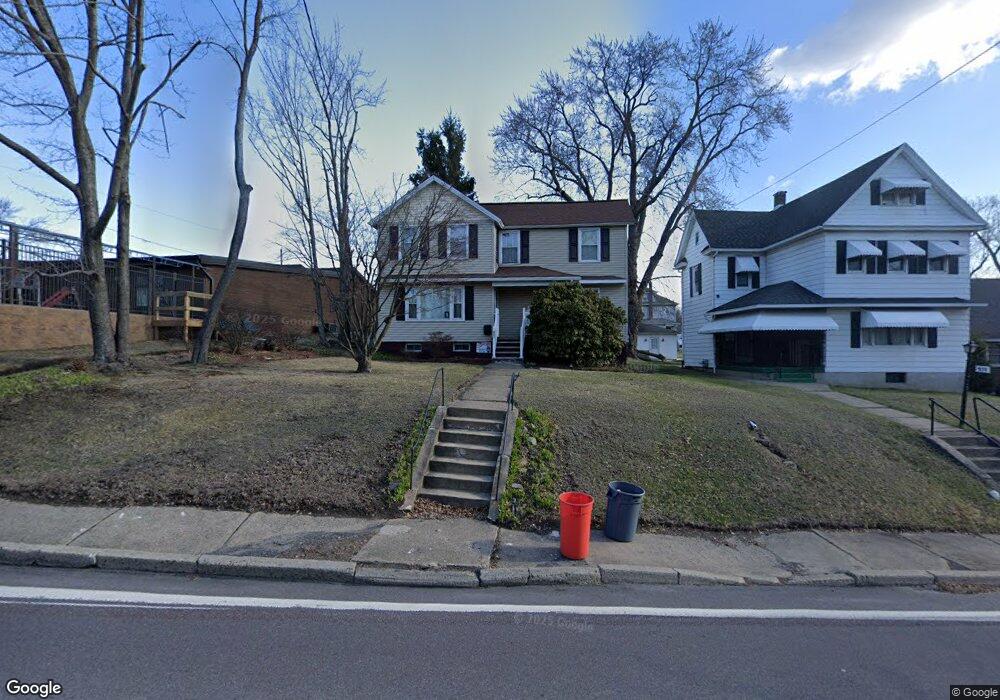 923 E Drinker St, Dunmore, PA 18512 - photo 1