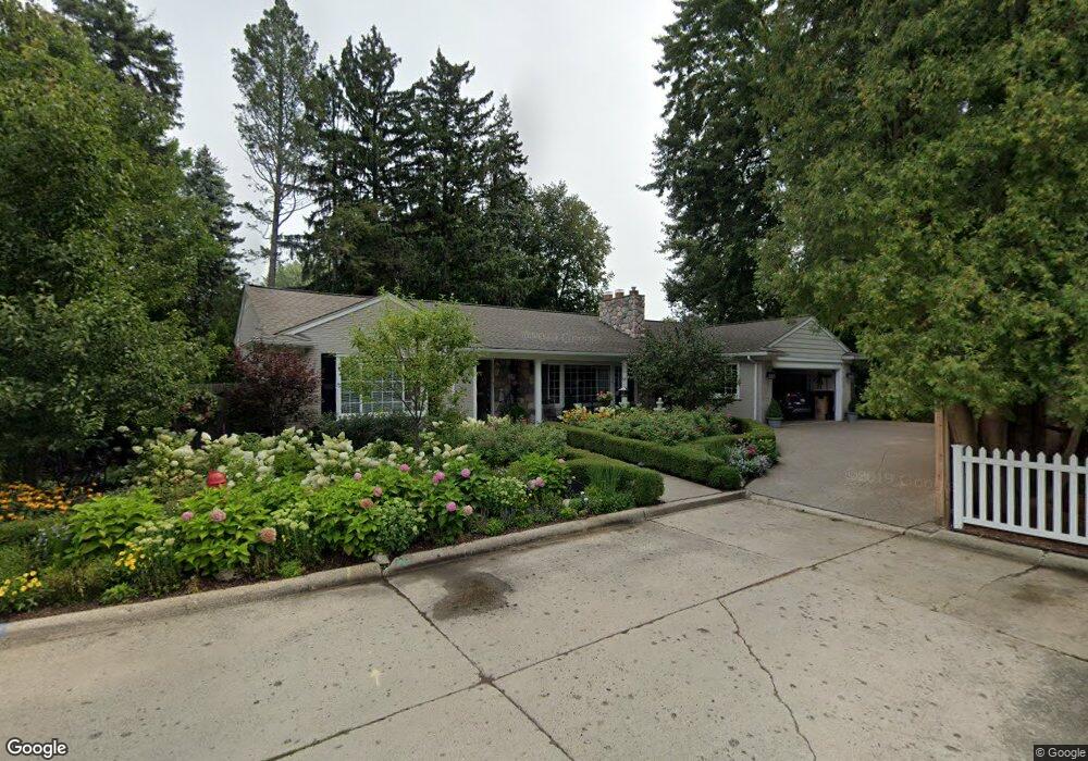 72 Moran Rd, Grosse Pointe Farms, MI 48236 - photo 1