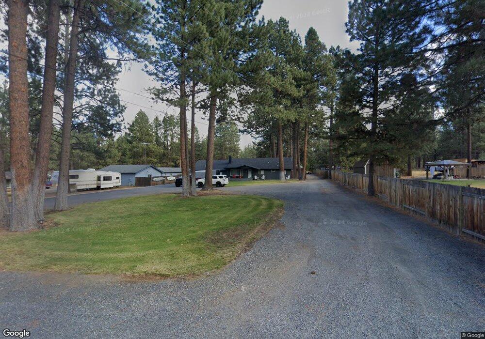 59620 Navajo Cir, Bend, OR 97702 - photo 1